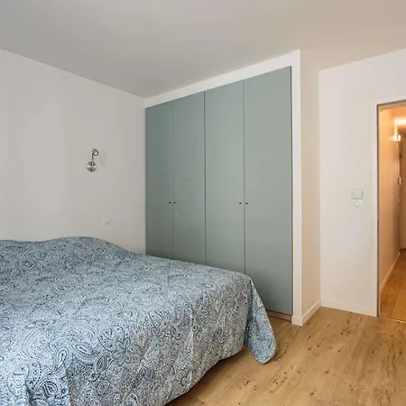 Moderne En Centre-ville De A 320m De La Plage - Fr-1-3-613