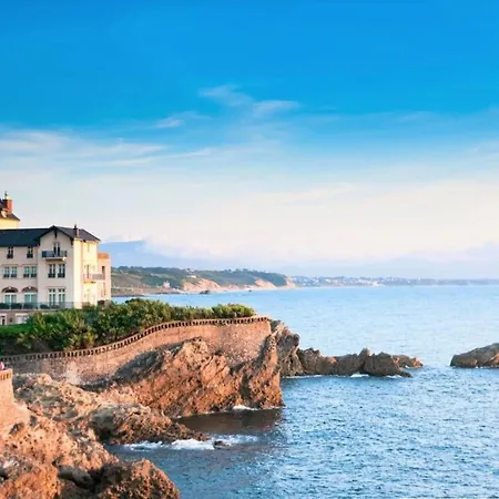 Apartment Moderne En Centre-ville De A 320m De La Plage - Fr-1-3-613 Biarritz